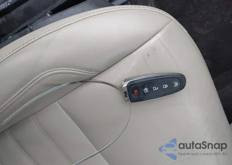 2017 Ford C-Max Energi Titanium из США, поврежденный, VIN 1FADP5FU1HL105201